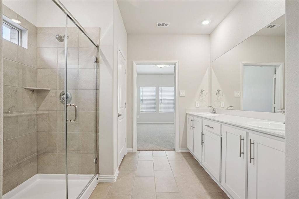 4004 Palestine Drive, Farmersville, TX 75442 Photo is not of the actual home, but is an inspirational photo of builder’s model home and may depict options, furnishings, and/or decorator features that are not included.