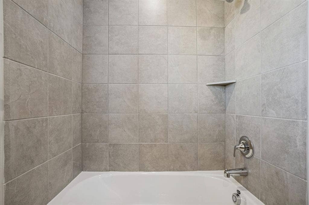 4004 Palestine Drive, Farmersville, TX 75442 Photo is not of the actual home, but is an inspirational photo of builder’s model home and may depict options, furnishings, and/or decorator features that are not included.