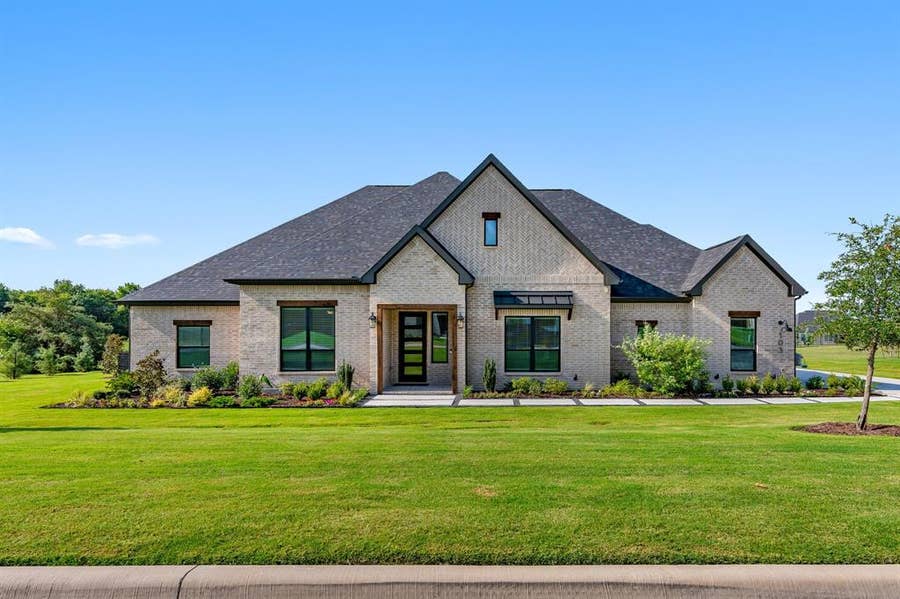 Property photo for 103 Adams Court, Weston, TX