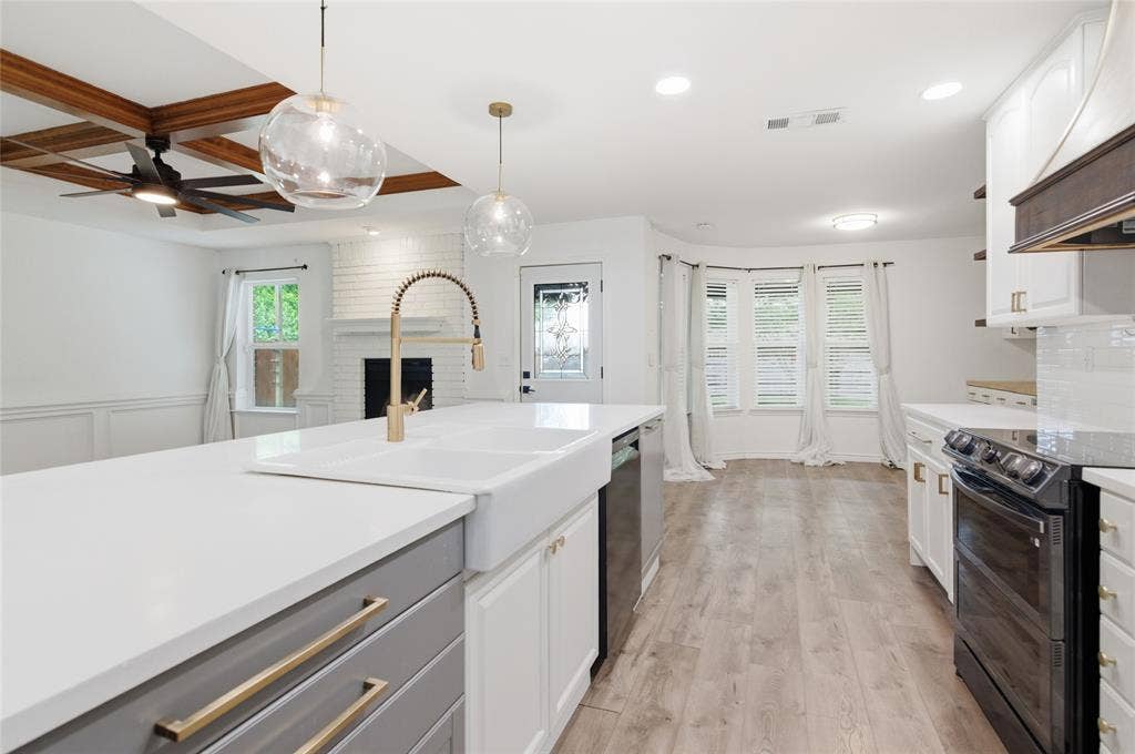372 La Quinta Circle S, Keller, TX 76248