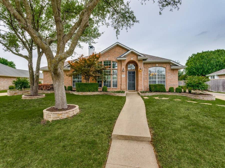 Property photo for 529 Lochwood Drive, Murphy, TX