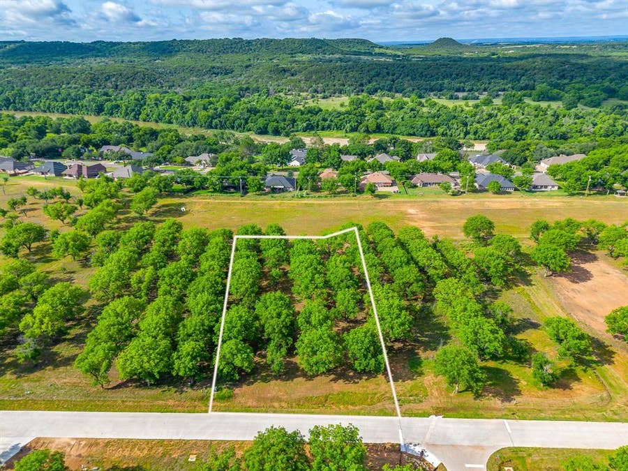 Property photo for 3101 E Landings S, Granbury, TX