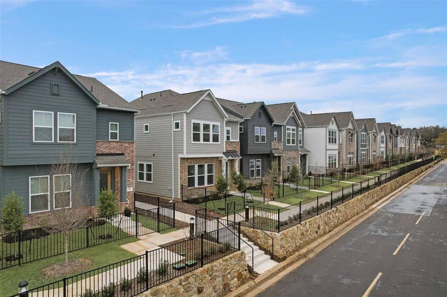 Property photo for 530 Mission Trail, #B3B, Arlington, TX