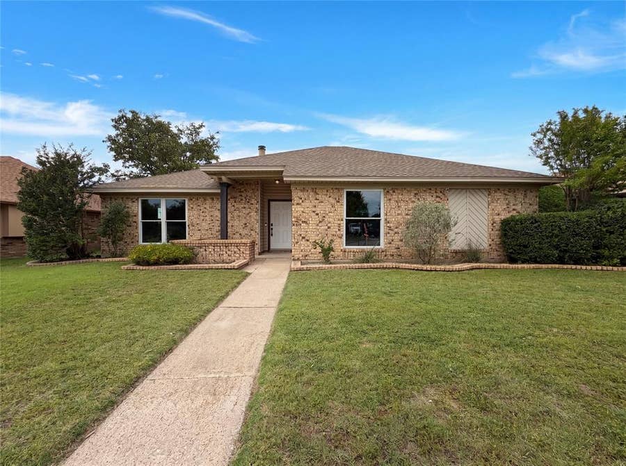 Property photo for 1415 Petunia Drive, Allen, TX