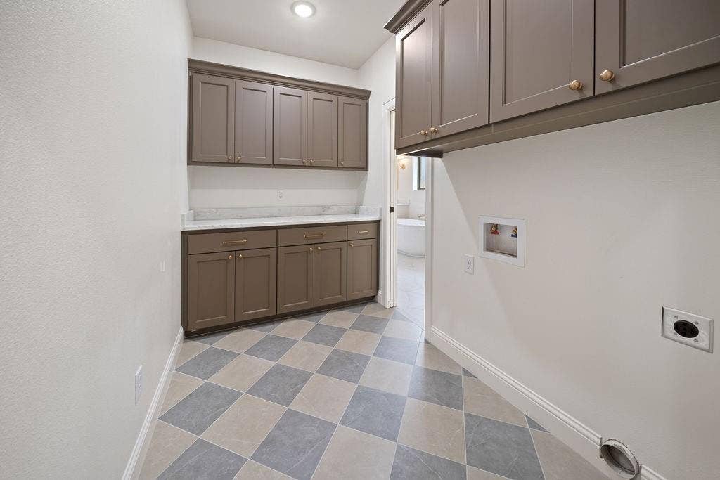 15087 Tilley Springs Cove, Tyler, TX 75703 15087 Tilley Springs Cove, Tyler, TX 75703
