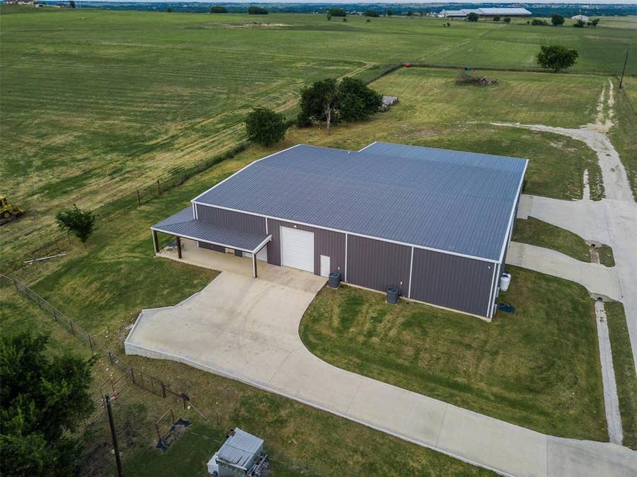Property photo for 426 CR 2320, Decatur, TX