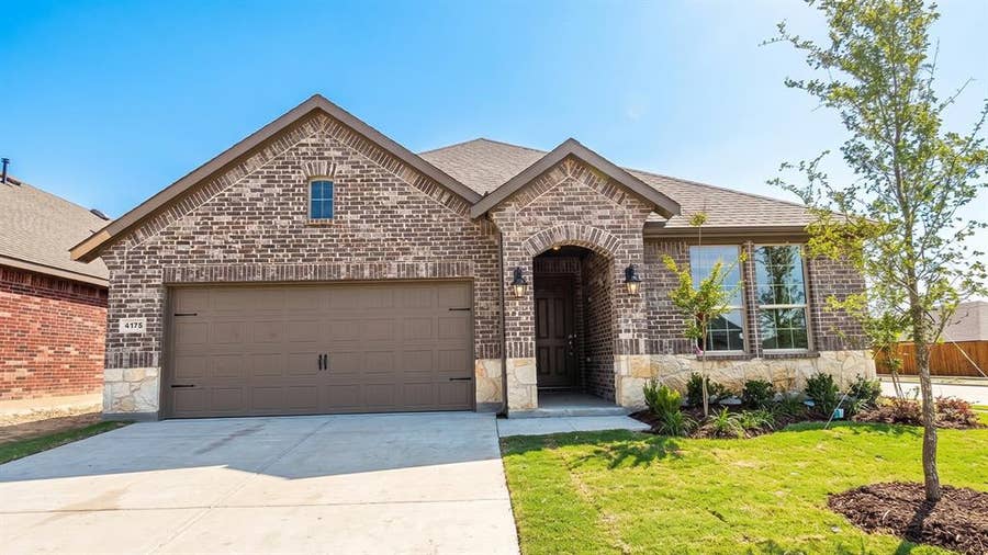 Property photo for 4175 Waldron Trail, Forney, TX