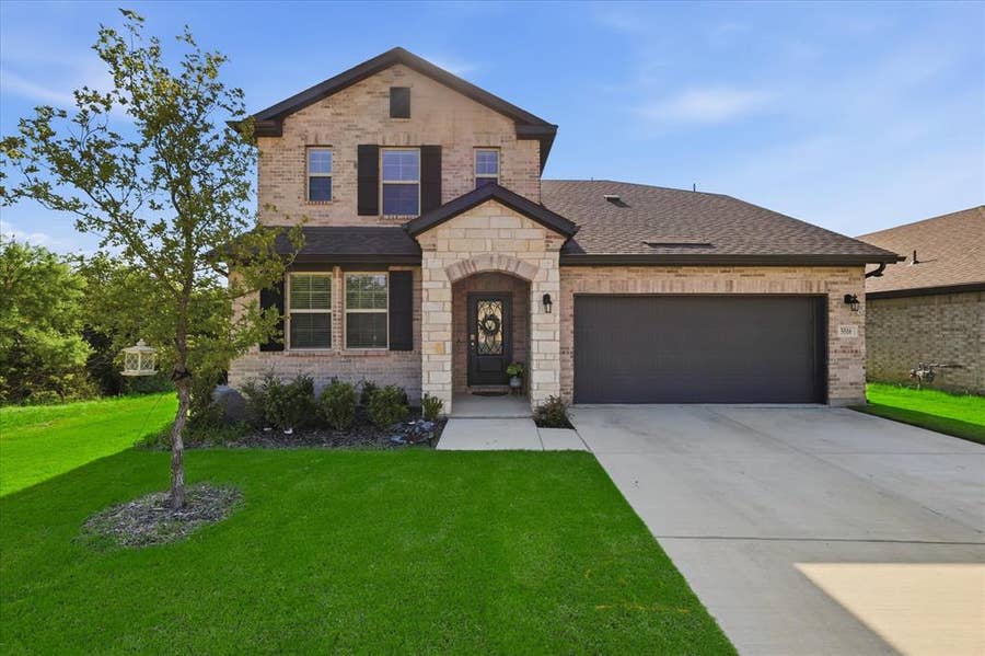Property photo for 5516 Candlewood Drive, Denton, TX