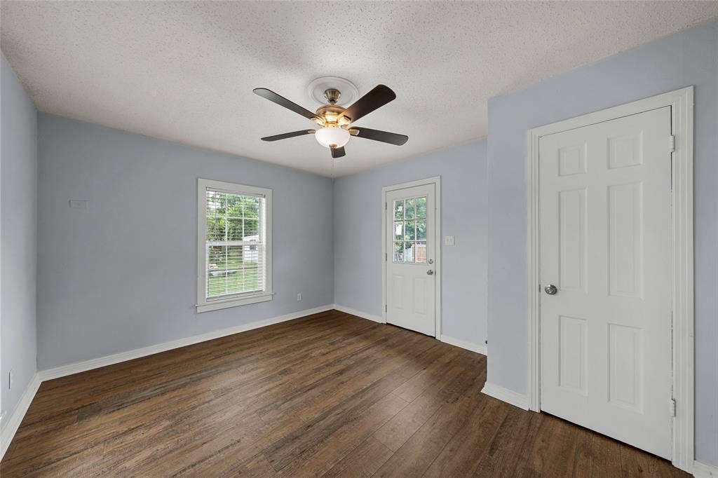 1403 W 11th Street, McGregor, TX 76657 1403 W 11th Street, McGregor, TX 76657