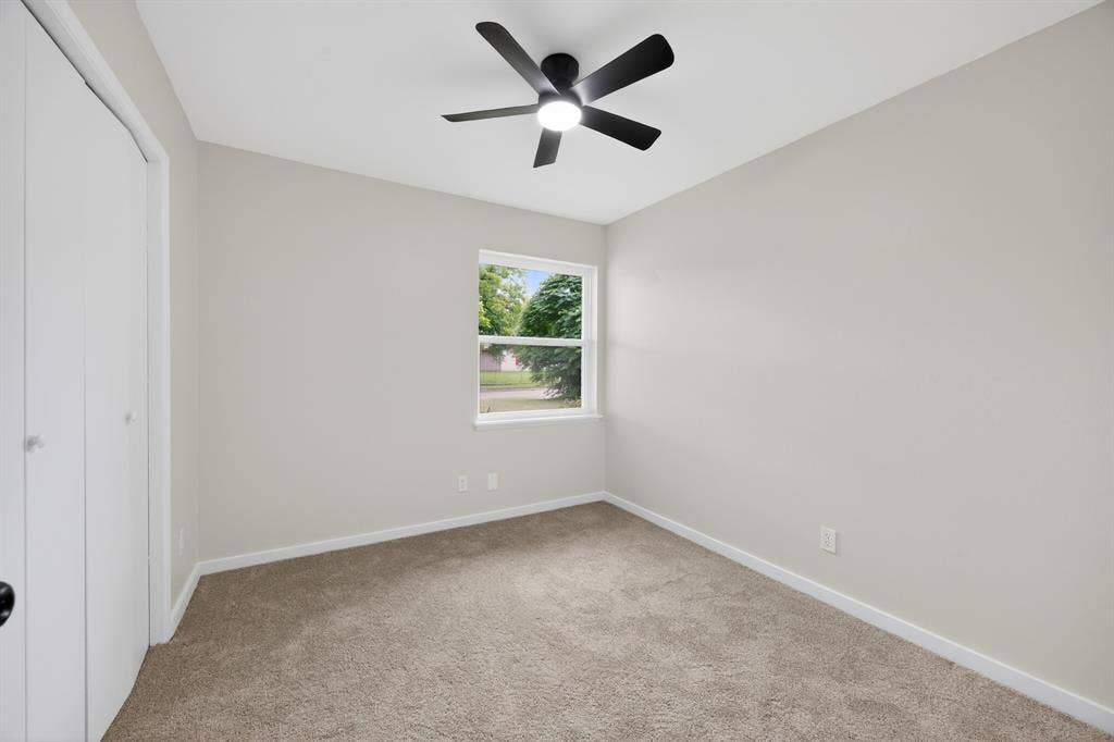 8617 Flicker Lane, Dallas, TX 75238 8617 Flicker Lane, Dallas, TX 75238