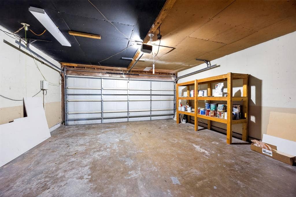 8617 Flicker Lane, Dallas, TX 75238 8617 Flicker Lane, Dallas, TX 75238
