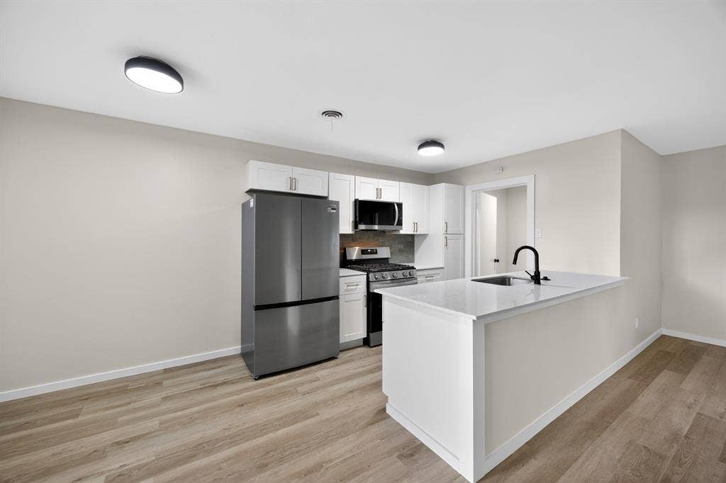 8617 Flicker Lane, Dallas, TX 75238 8617 Flicker Lane, Dallas, TX 75238