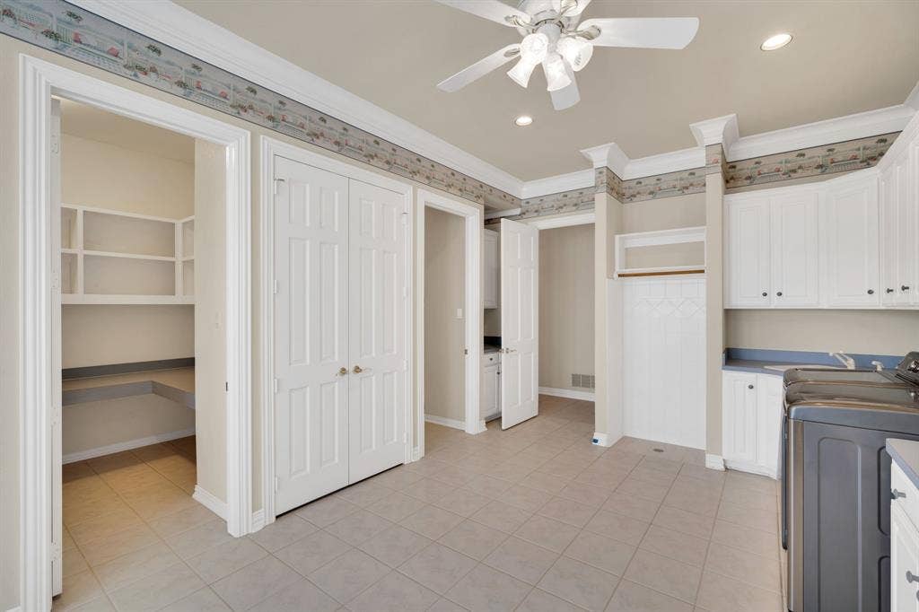 6420 Hayes Road, Midlothian, TX 76065 6420 Hayes Road, Midlothian, TX 76065