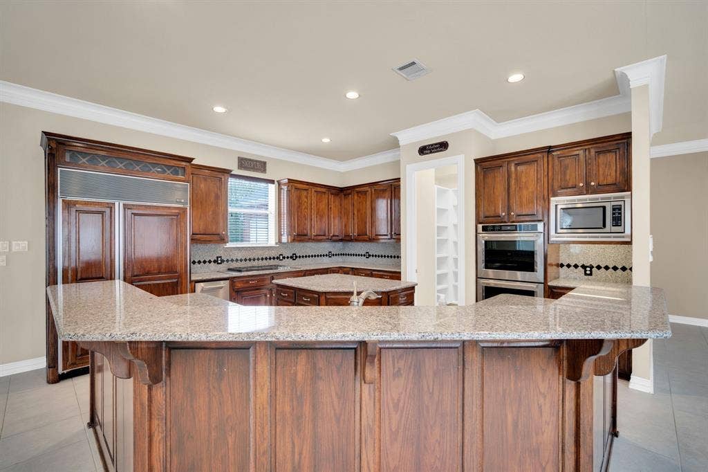 6420 Hayes Road, Midlothian, TX 76065 6420 Hayes Road, Midlothian, TX 76065