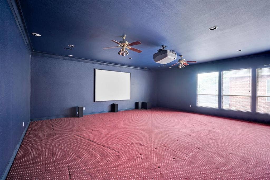 6420 Hayes Road, Midlothian, TX 76065 6420 Hayes Road, Midlothian, TX 76065