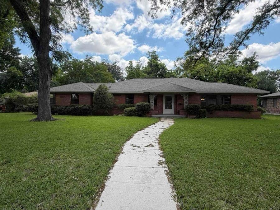 Property photo for 1825 Arrow Lane, Garland, TX