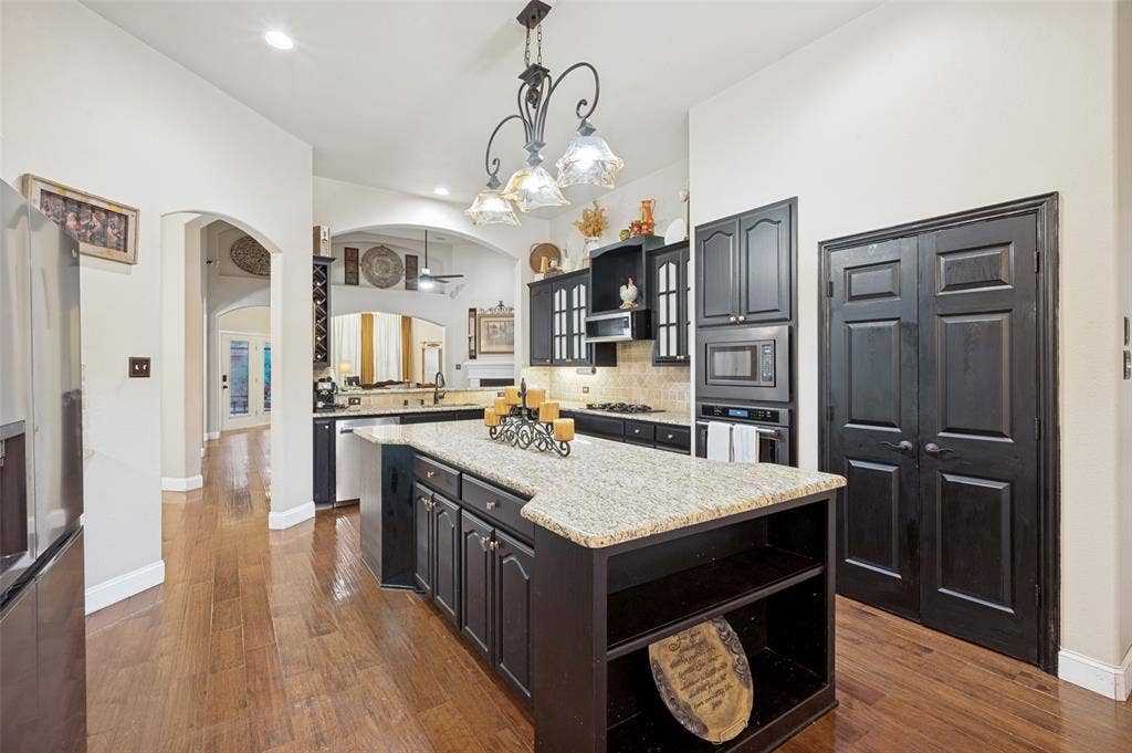 730 Peninsula Bend, Shady Shores, TX 76208 730 Peninsula Bend, Shady Shores, TX 76208