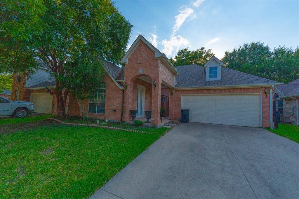 516 Arcadia Drive, Keller, TX 76248 516 Arcadia Drive, Keller, TX 76248