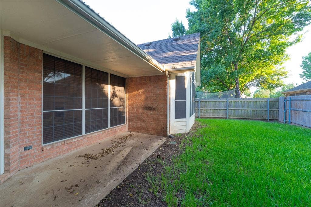 516 Arcadia Drive, Keller, TX 76248 516 Arcadia Drive, Keller, TX 76248