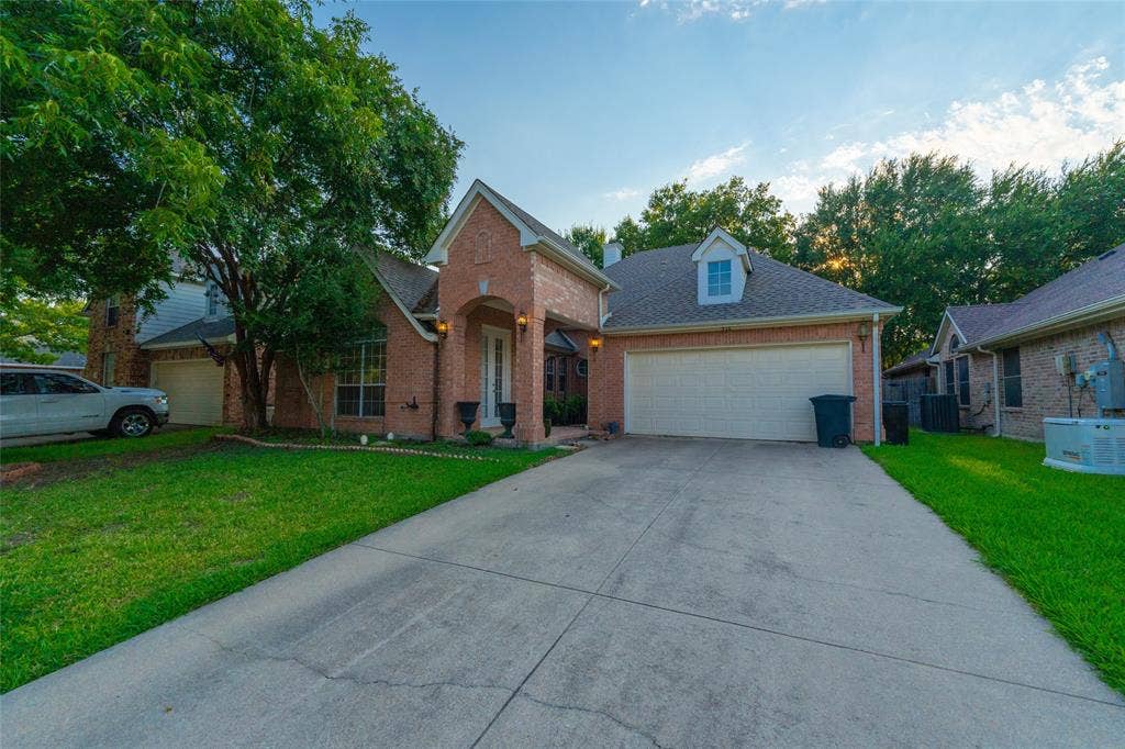 516 Arcadia Drive, Keller, TX 76248 516 Arcadia Drive, Keller, TX 76248