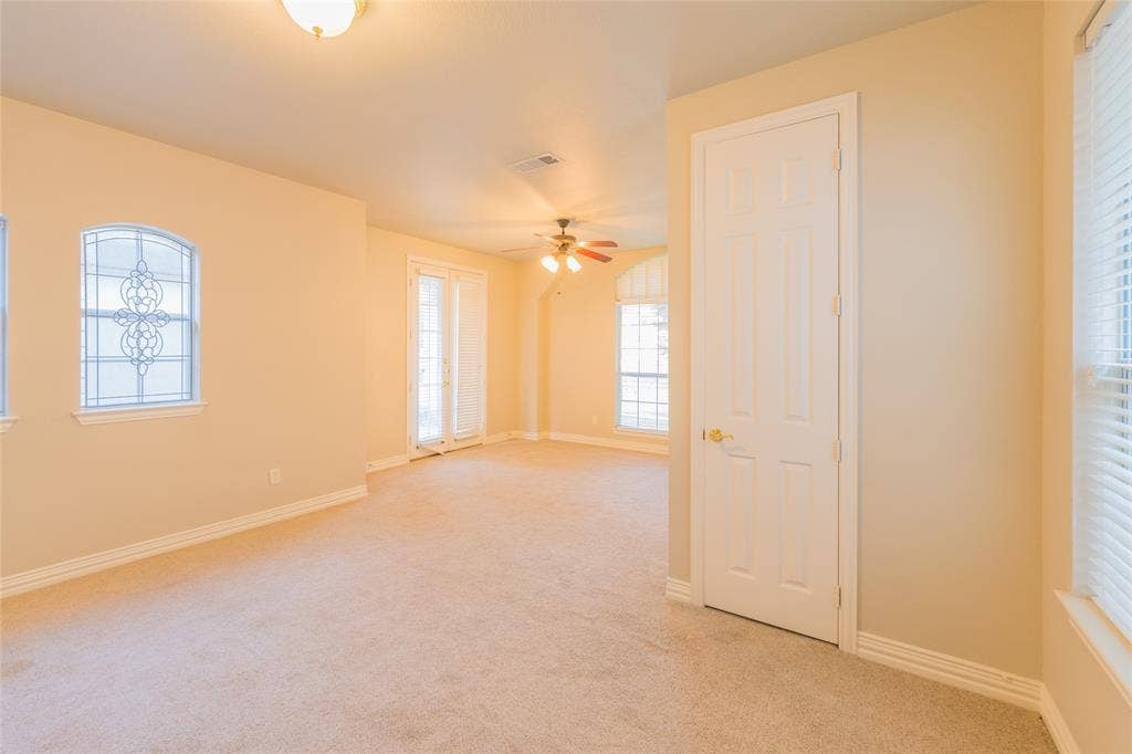 516 Arcadia Drive, Keller, TX 76248 516 Arcadia Drive, Keller, TX 76248