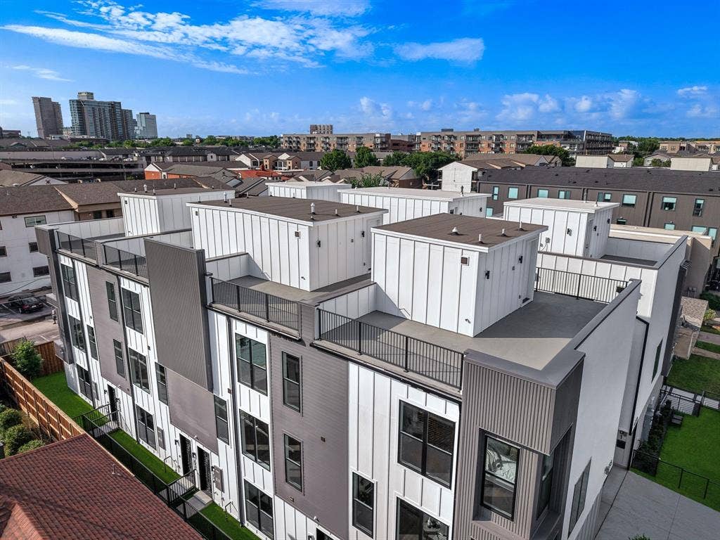 4715 Manett Street, #102, Dallas, TX 75204 4715 Manett Street, #102, Dallas, TX 75204