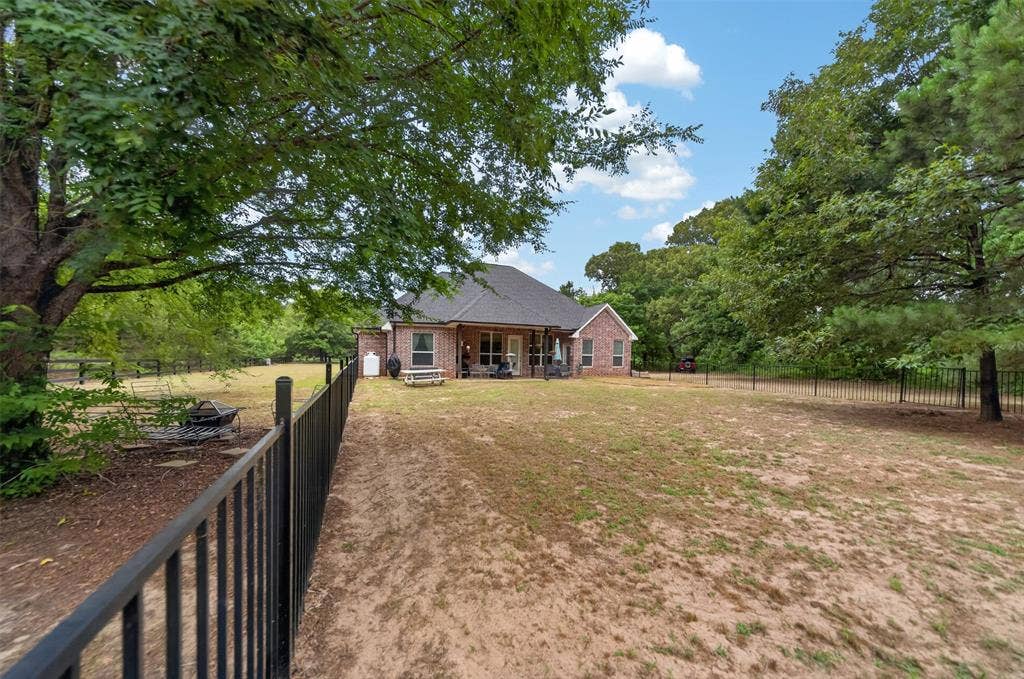 14676 County Road 424, Lindale, TX 75771 14676 County Road 424, Lindale, TX 75771