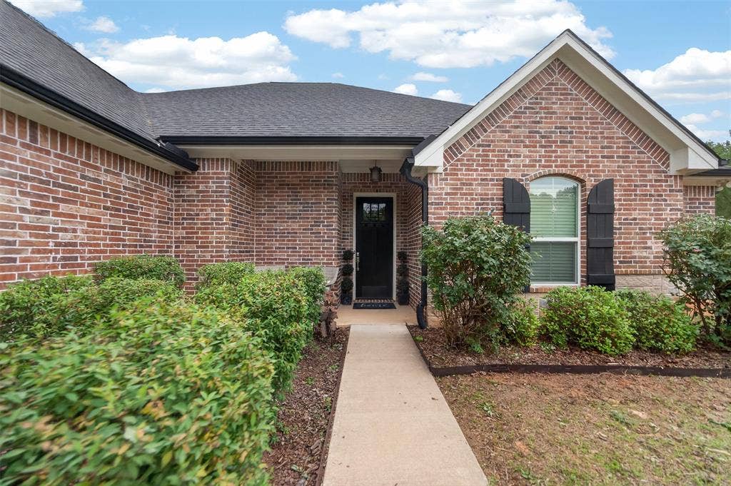 14676 County Road 424, Lindale, TX 75771 14676 County Road 424, Lindale, TX 75771