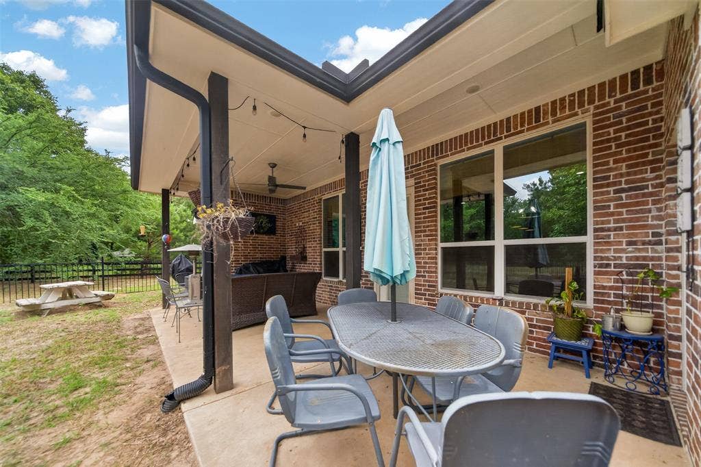 14676 County Road 424, Lindale, TX 75771 14676 County Road 424, Lindale, TX 75771