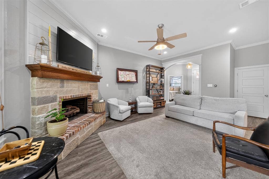 14676 County Road 424, Lindale, TX 75771 14676 County Road 424, Lindale, TX 75771