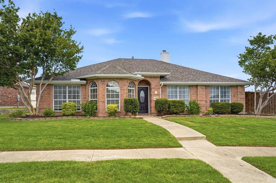 Property photo for 5500 Petunia Drive, McKinney, TX