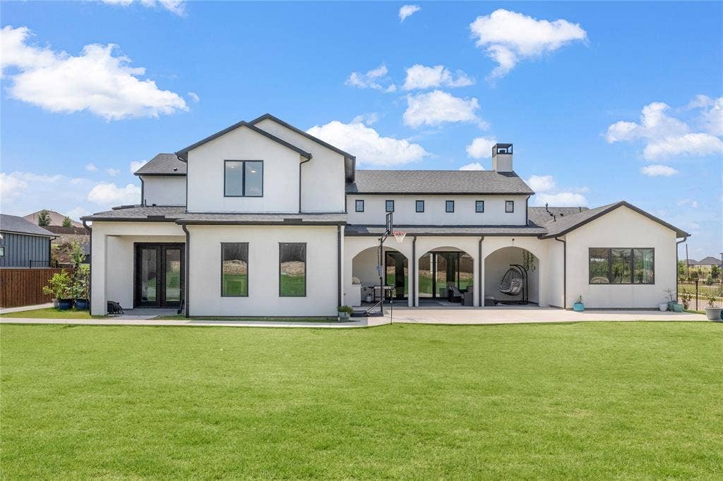 2043 Sicily Lane, Haslet, TX 76052