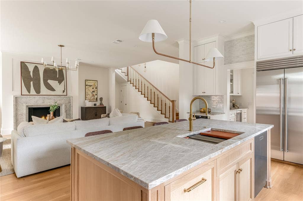 6954 Santa Maria Lane, Dallas, TX 75214 6954 Santa Maria Lane, Dallas, TX 75214