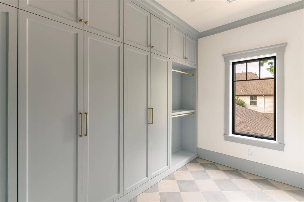 6954 Santa Maria Lane, Dallas, TX 75214 6954 Santa Maria Lane, Dallas, TX 75214