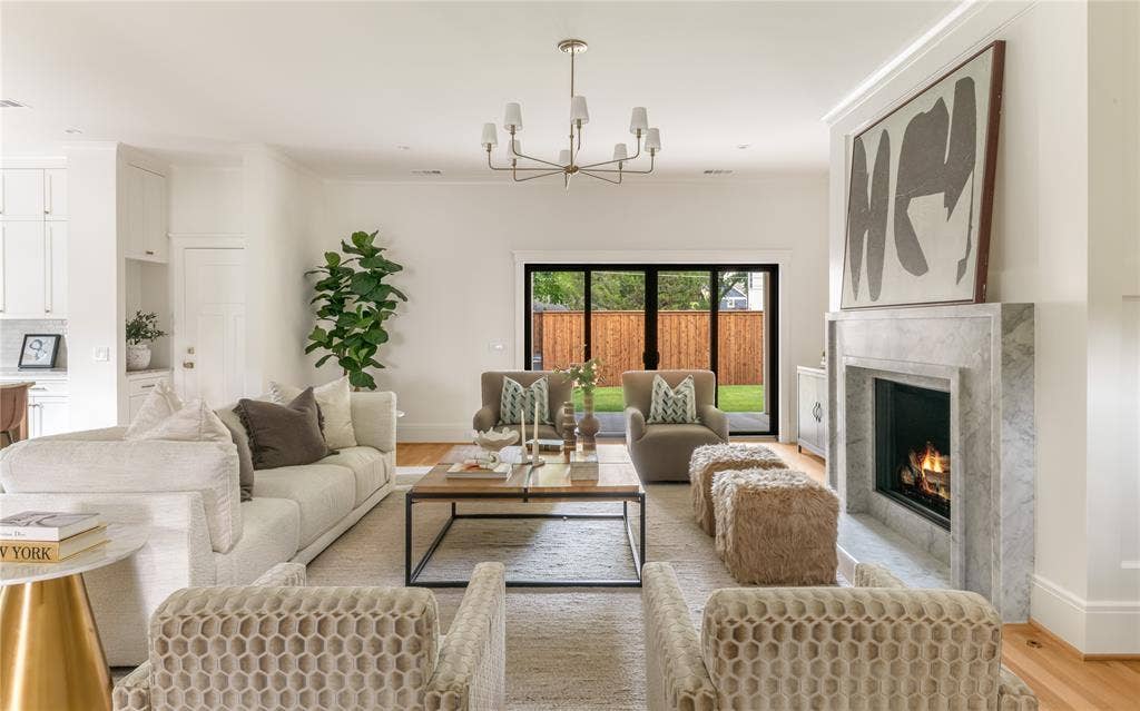 6954 Santa Maria Lane, Dallas, TX 75214 6954 Santa Maria Lane, Dallas, TX 75214
