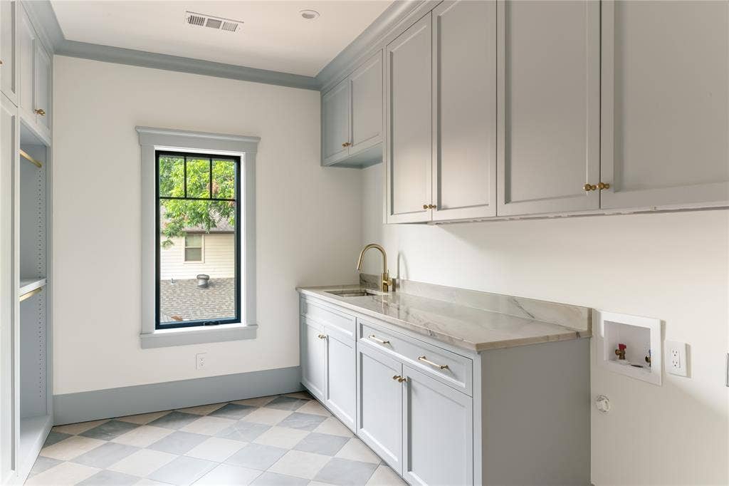 6954 Santa Maria Lane, Dallas, TX 75214 6954 Santa Maria Lane, Dallas, TX 75214