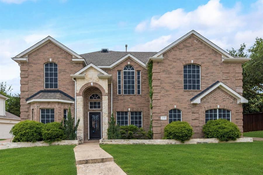 Property photo for 214 Sherwood Drive, Murphy, TX
