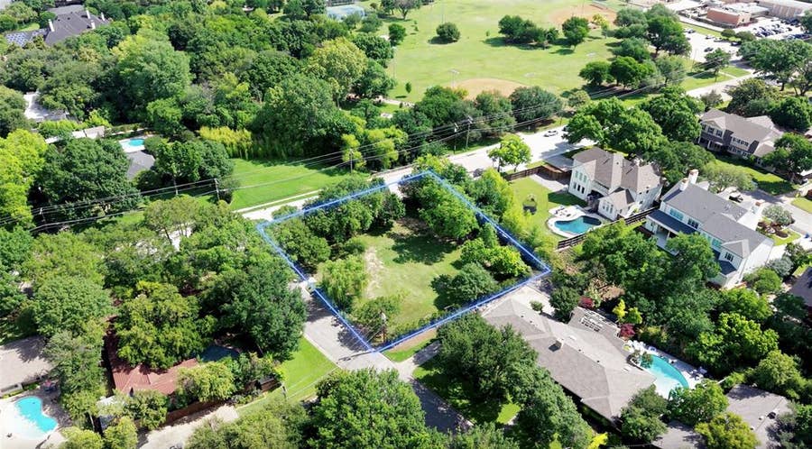 Property photo for 3890 Whitehall Drive, Dallas, TX