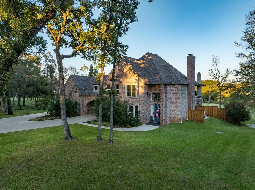 2001 Rose Pointe, Athens, TX 75752 2001 Rose Pointe, Athens, TX 75752