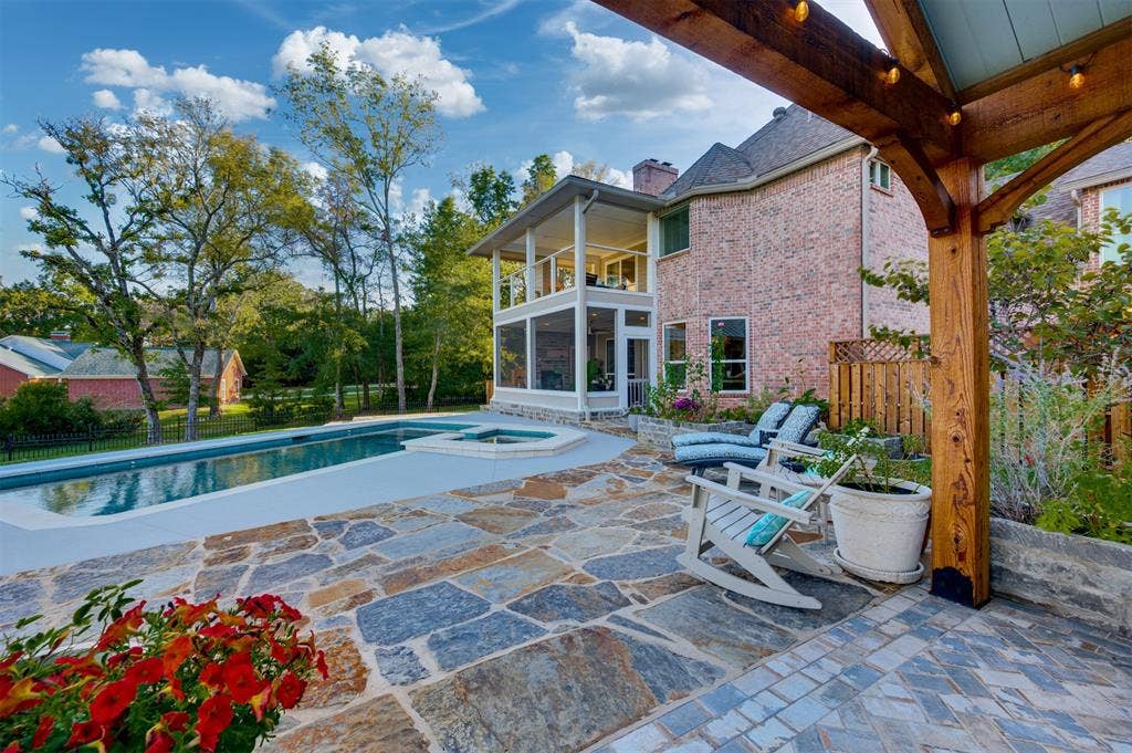 2001 Rose Pointe, Athens, TX 75752 2001 Rose Pointe, Athens, TX 75752
