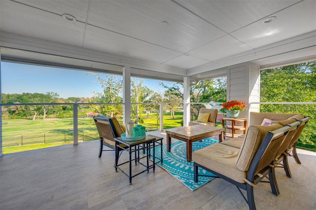 2001 Rose Pointe, Athens, TX 75752 2001 Rose Pointe, Athens, TX 75752