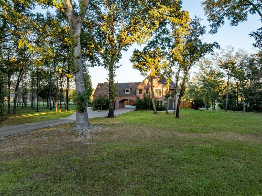 2001 Rose Pointe, Athens, TX 75752 2001 Rose Pointe, Athens, TX 75752