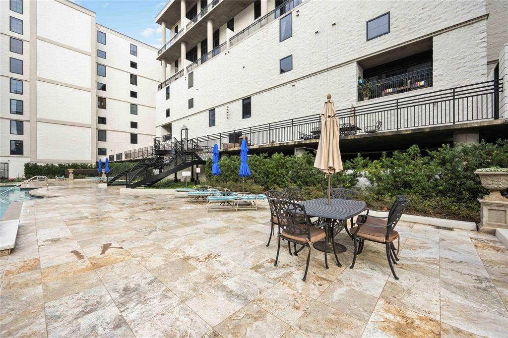 1005 S Shepherd Drive, #305, Houston, TX 77019 1005 S Shepherd Drive, #305, Houston, TX 77019