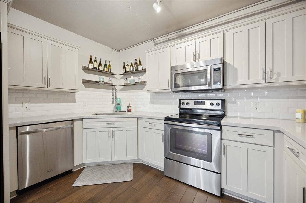 1005 S Shepherd Drive, #305, Houston, TX 77019 1005 S Shepherd Drive, #305, Houston, TX 77019