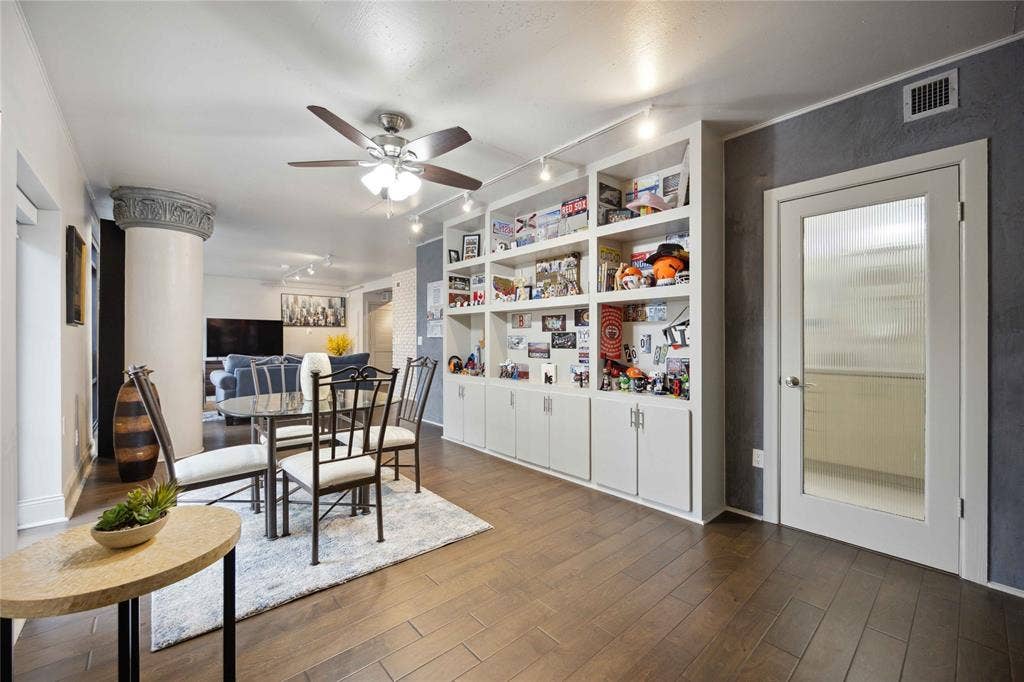 1005 S Shepherd Drive, #305, Houston, TX 77019 1005 S Shepherd Drive, #305, Houston, TX 77019