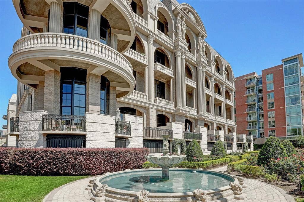 1005 S Shepherd Drive, #305, Houston, TX 77019 1005 S Shepherd Drive, #305, Houston, TX 77019