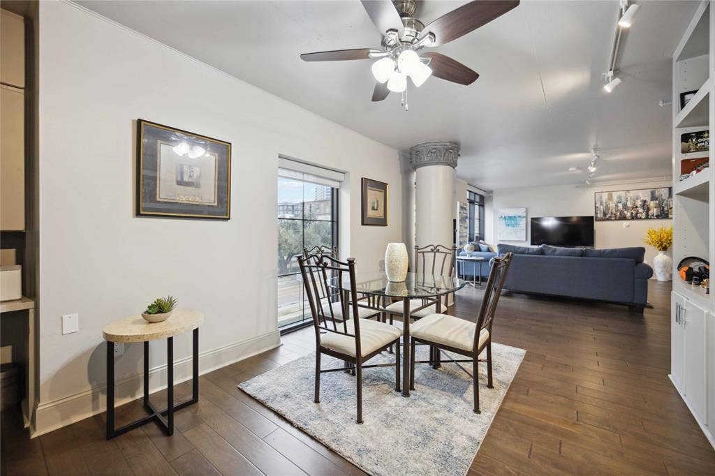 1005 S Shepherd Drive, #305, Houston, TX 77019 1005 S Shepherd Drive, #305, Houston, TX 77019