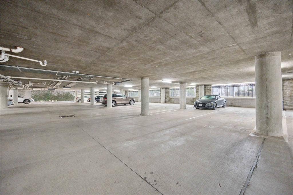 1005 S Shepherd Drive, #305, Houston, TX 77019 1005 S Shepherd Drive, #305, Houston, TX 77019
