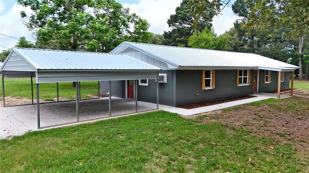 2096 County Road 4817, Athens, TX 75752 2096 County Road 4817, Athens, TX 75752