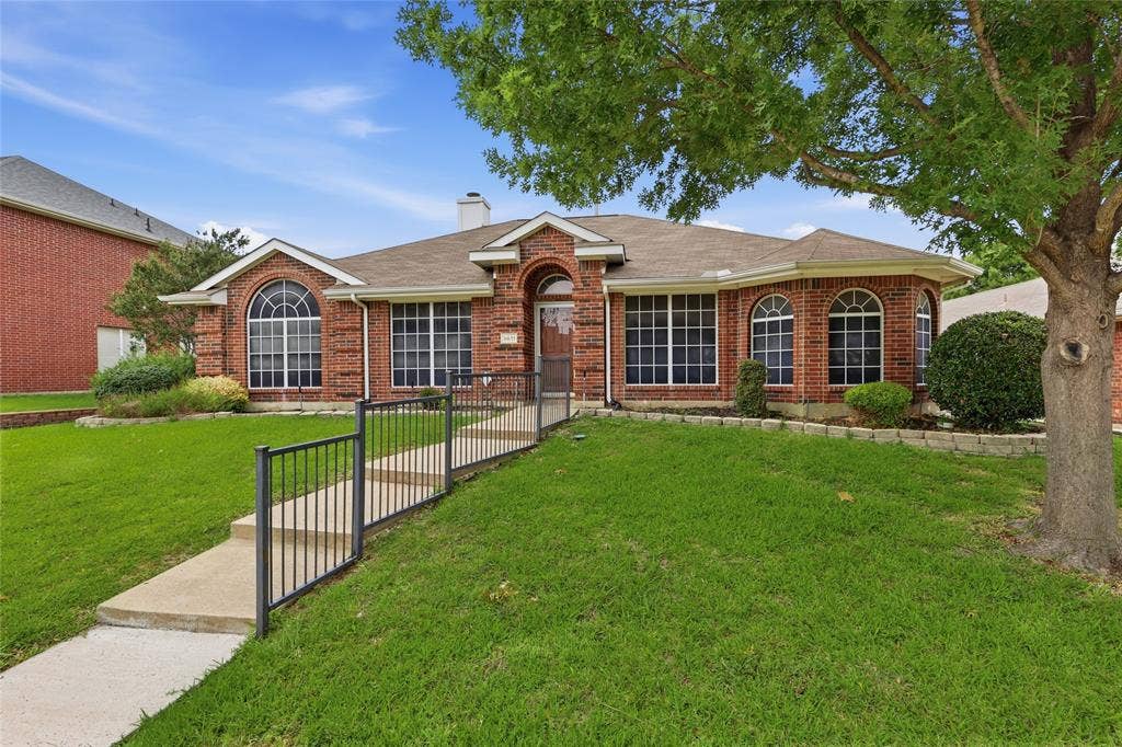 3611 Cedar Creek Lane, Sachse, TX 75048 3611 Cedar Creek Lane, Sachse, TX 75048